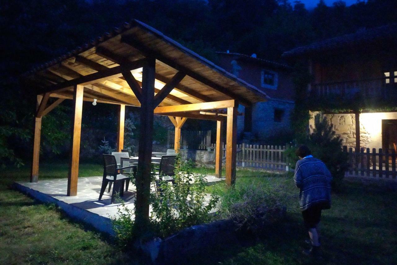 Hotel Rural Llerau Ponga Zewnętrze zdjęcie